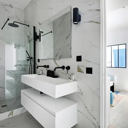 Cmg Voltaire Nation * Париж