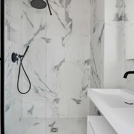 Cmg Voltaire Nation *