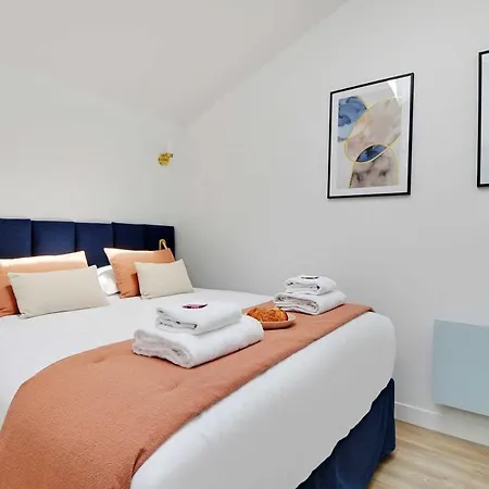 Cmg Voltaire Nation *