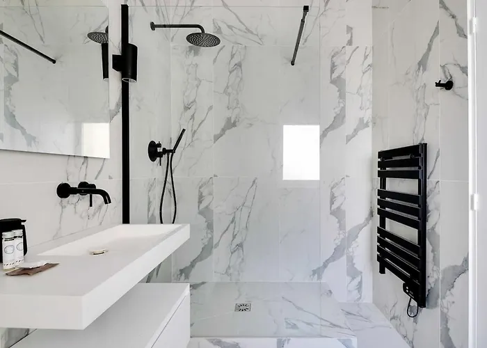 Διαμέρισμα Cmg Voltaire Nation