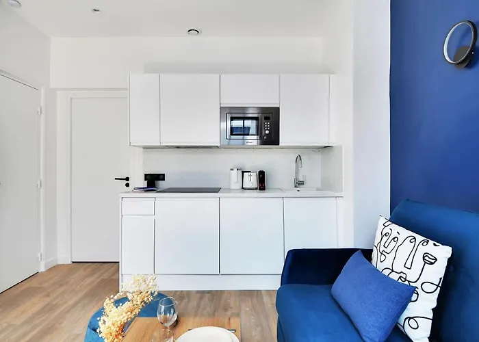 Cmg Voltaire Nation Apartman *